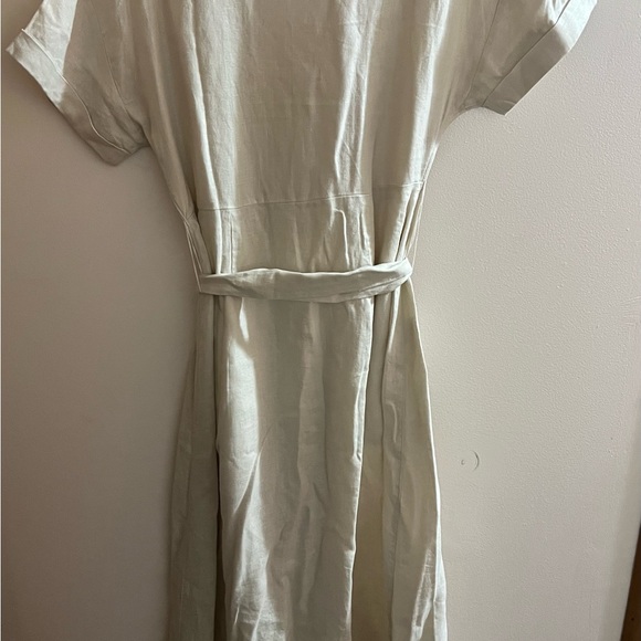100% Linen Classic Cream Dress - Picture 4 of 5